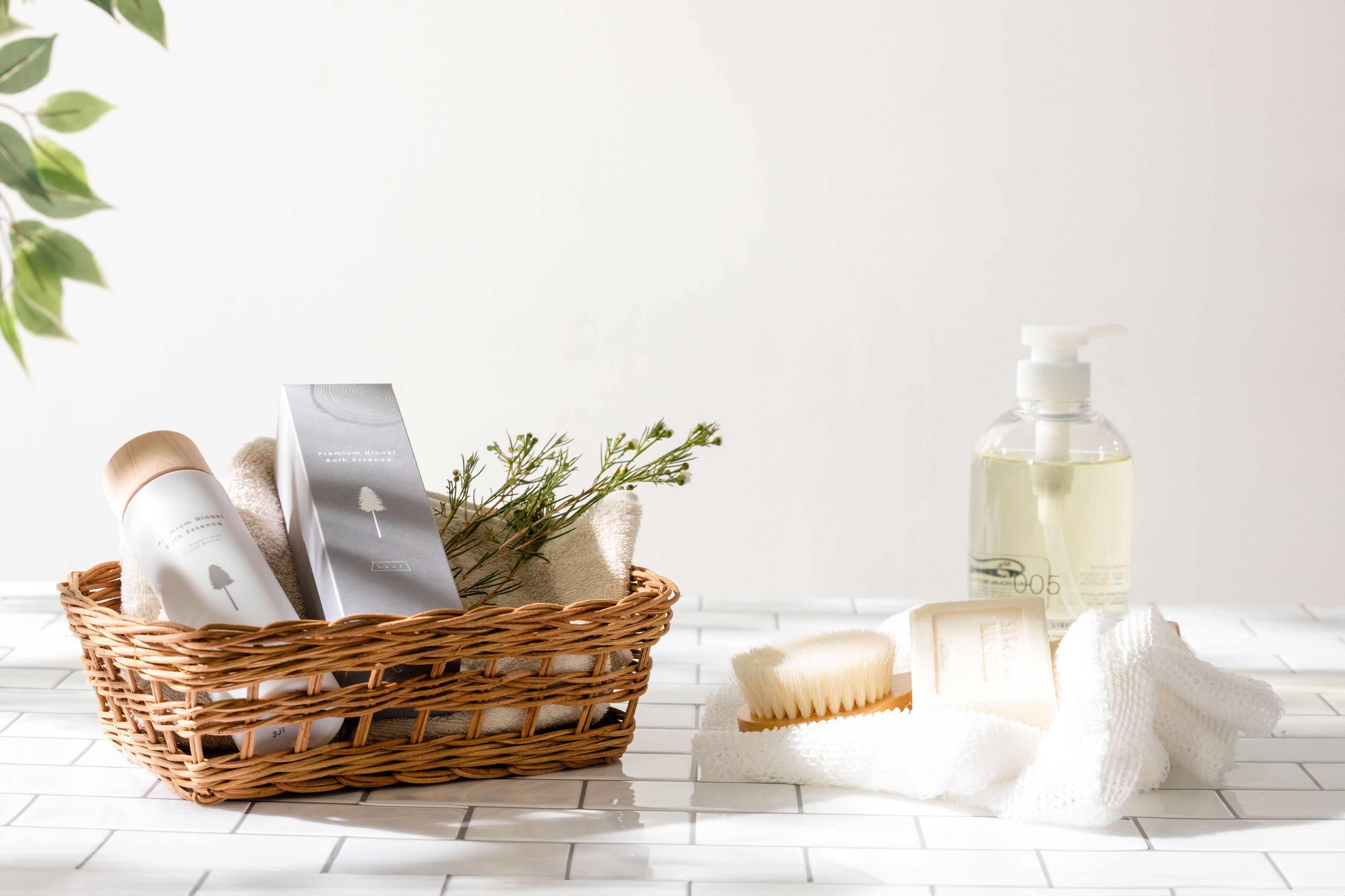 haus プレミアムヒノキバスエッセンス