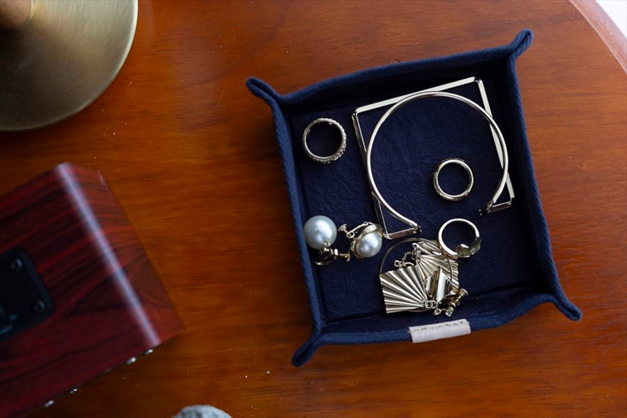 square tray