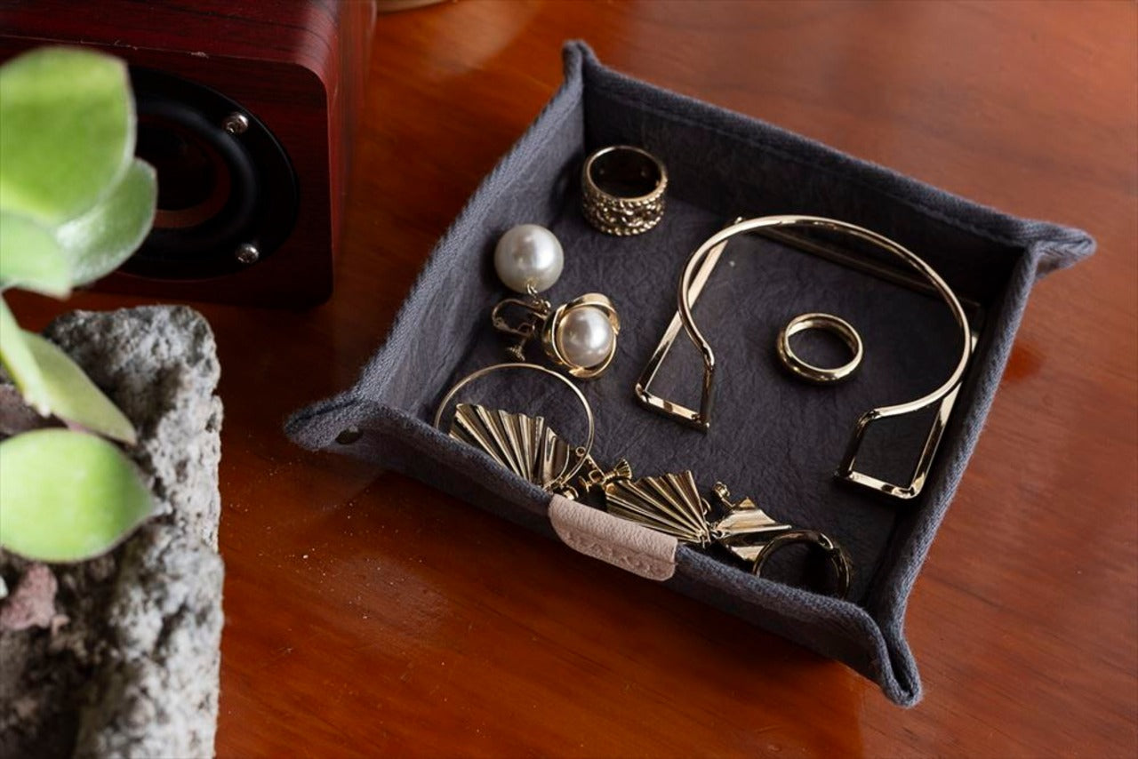square tray