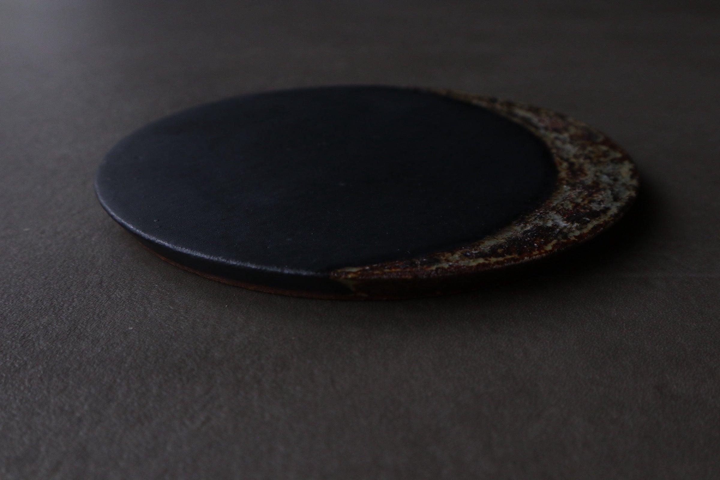 荒錆化粧三日月プレート(小)