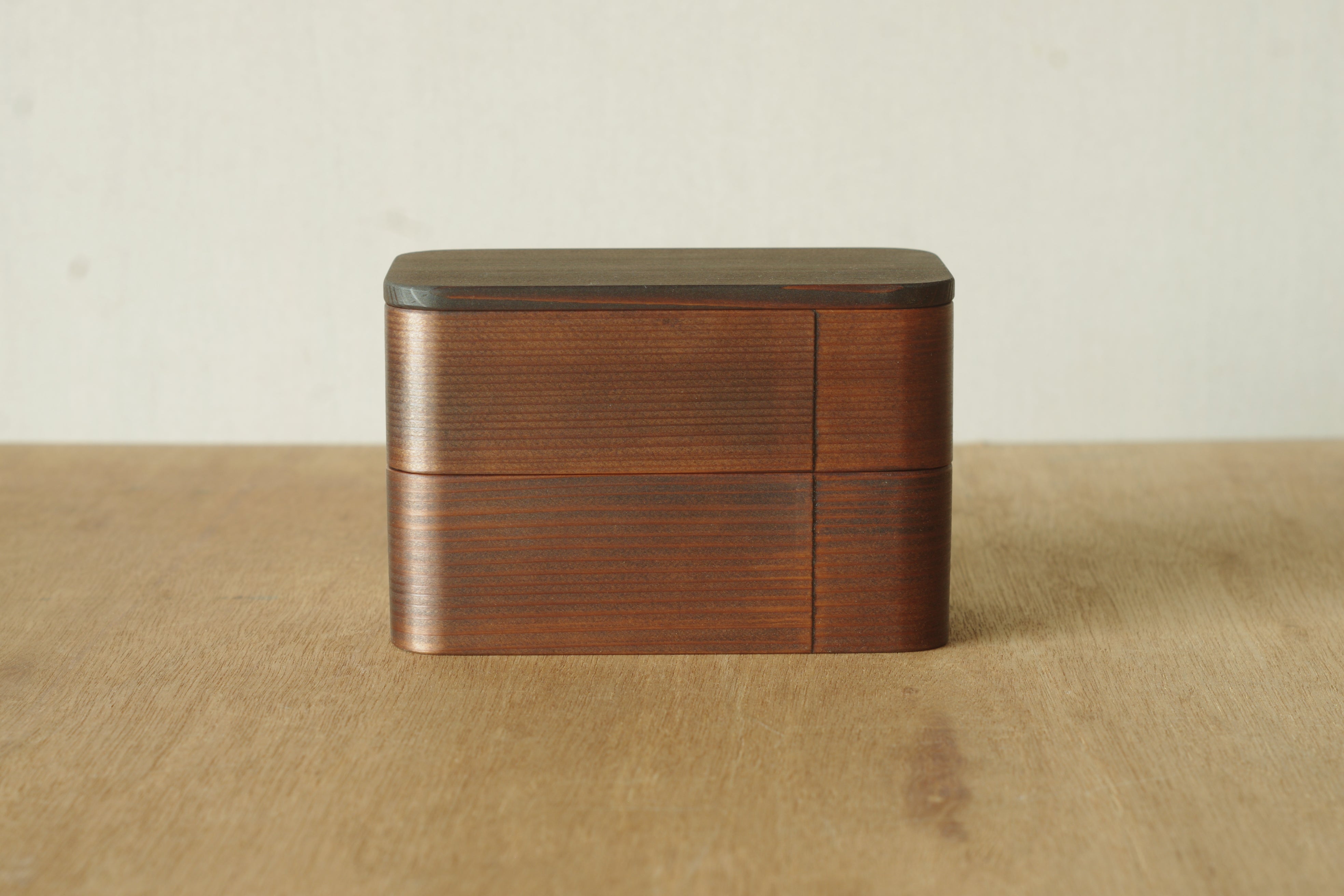 杉の木の弁当箱