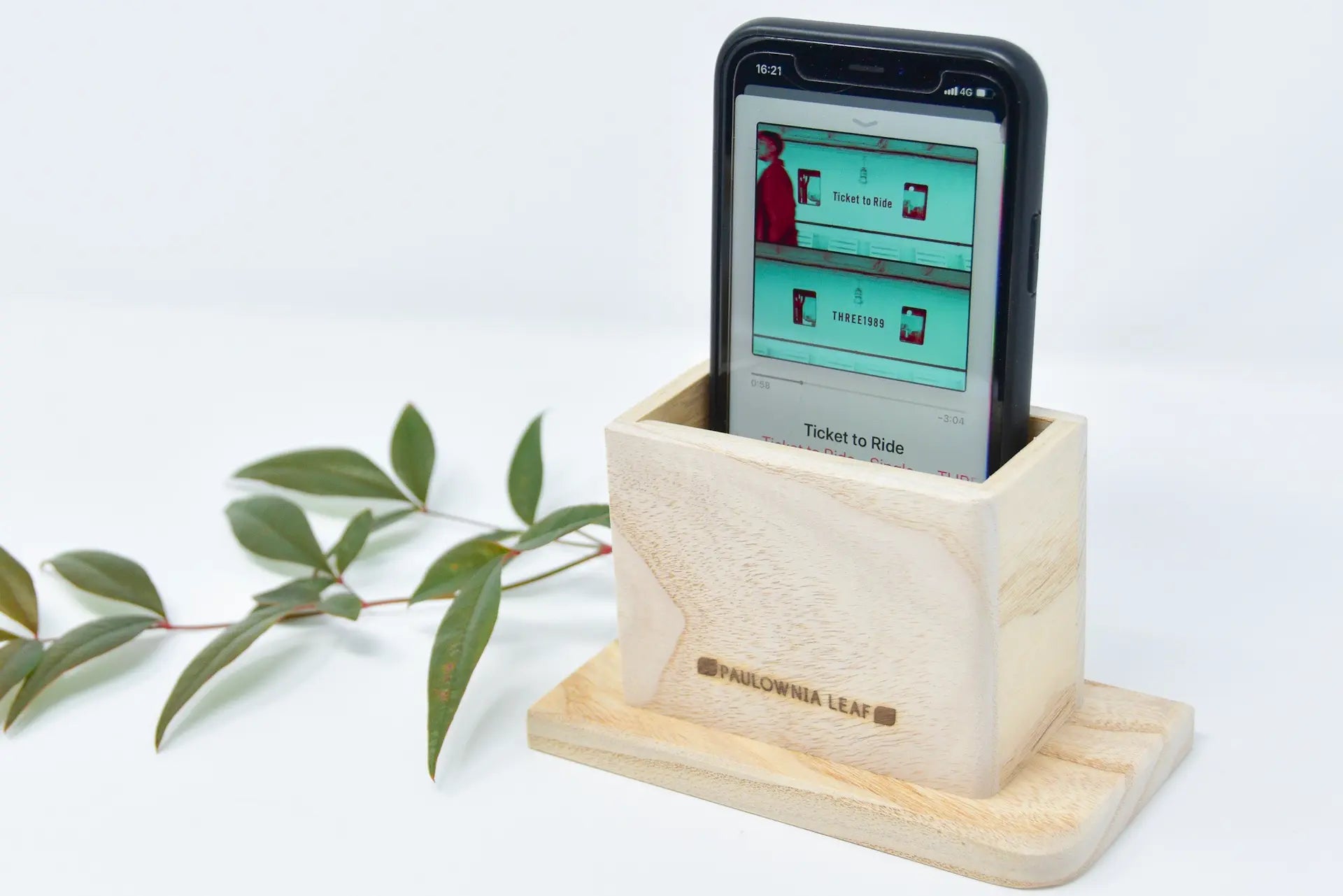 津南桐のシンプルなiPhoneスピーカー