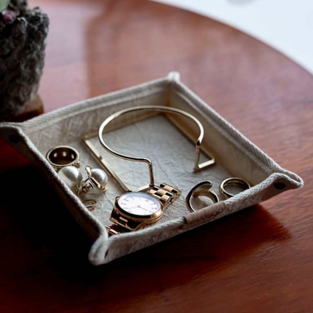 square tray